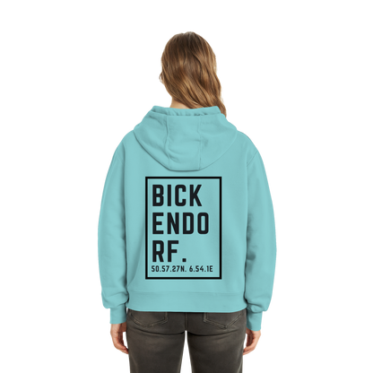 Bickendorf Koordinaten (großer Druck auf dem Rücken) - Fluffy Boxcut Hoodie