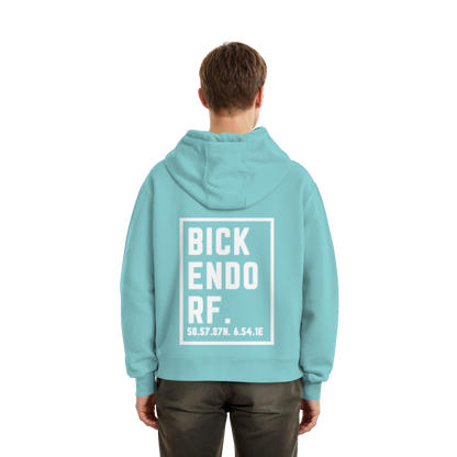 Bickendorf Koordinaten (großer Druck auf dem Rücken) - Fluffy Boxcut Hoodie