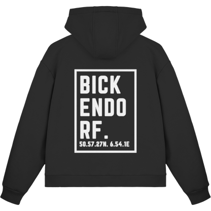 Bickendorf Koordinaten (großer Druck auf dem Rücken) - Fluffy Boxcut Zipper