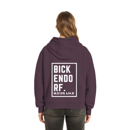 Bickendorf Koordinaten (großer Druck auf dem Rücken) - Fluffy Boxcut Zipper