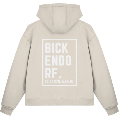 Bickendorf Koordinaten (großer Druck auf dem Rücken) - Fluffy Boxcut Zipper