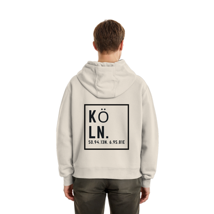 Köln Koordinaten (großer Druck auf dem Rücken) - Fluffy Boxcut Zipper