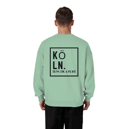 Köln Koordinaten (großer Druck auf dem Rücken) - Organic Oversize Sweatshirt