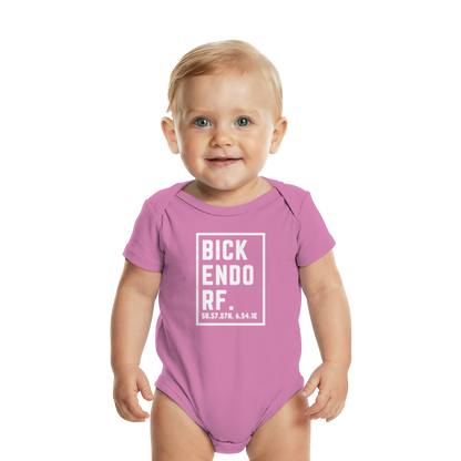Bickendorf Koordinaten (großer Druck auf der Brust) - Organic Baby Bodysuit