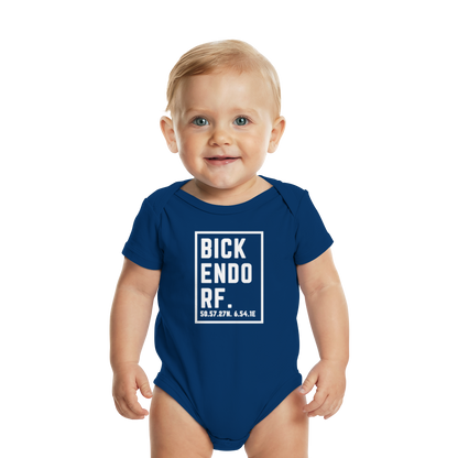 Bickendorf Koordinaten (großer Druck auf der Brust) - Organic Baby Bodysuit