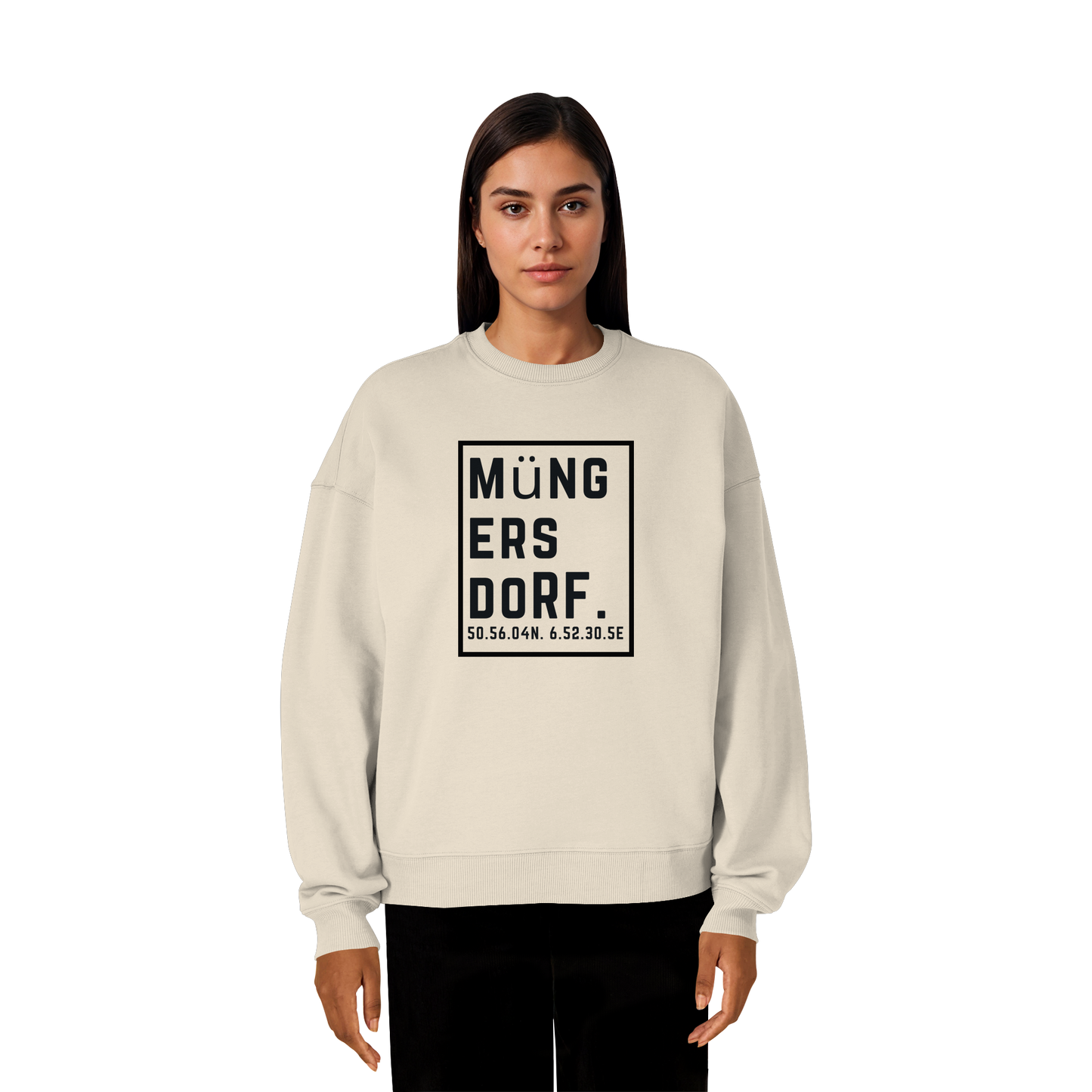 Müngersdorf Koordinaten (großer Druck auf der Brust) - Organic Oversize Sweatshirt