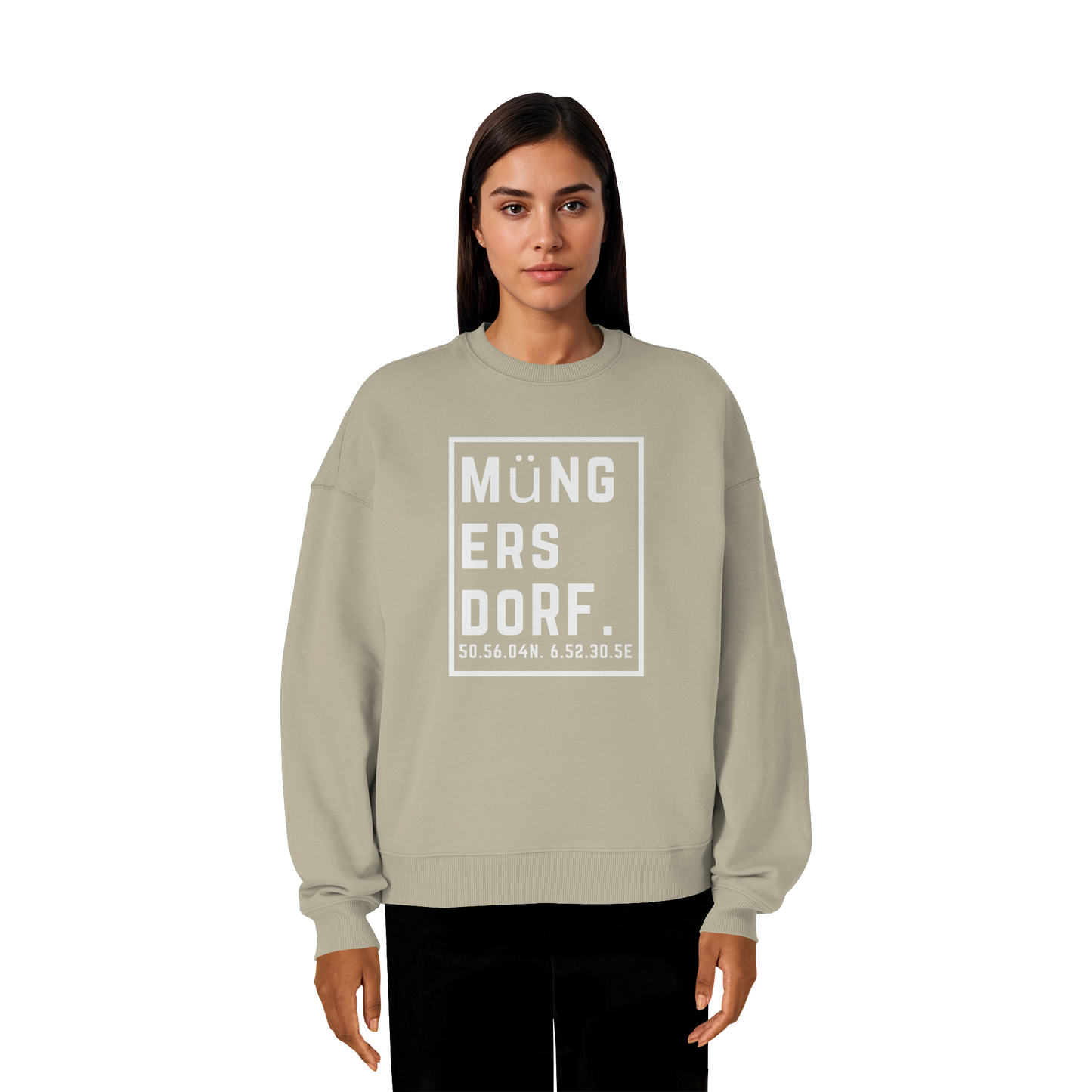 Müngersdorf Koordinaten (großer Druck auf der Brust) - Organic Oversize Sweatshirt