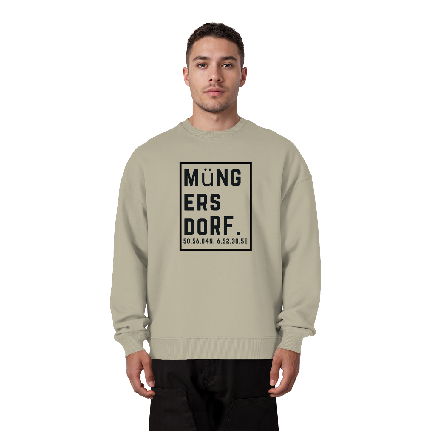 Müngersdorf Koordinaten (großer Druck auf der Brust) - Organic Oversize Sweatshirt